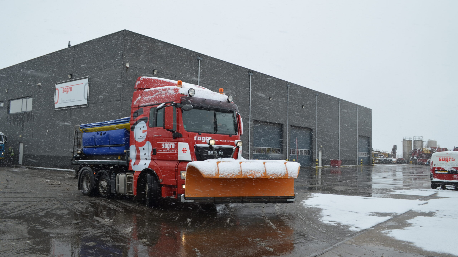 Sagro wagen sneeuwpop
